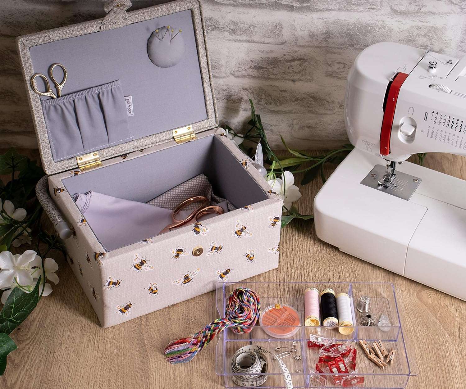 Hobby Gift Exclusive Medium Sewing Craft Hobby Storage Box, Accessories Tray Pin Cushion Pocket PVC Handle Embroidered Lid 18.5 x 25.5 x 14.5cm, Embroidered Sewing Bee - 10