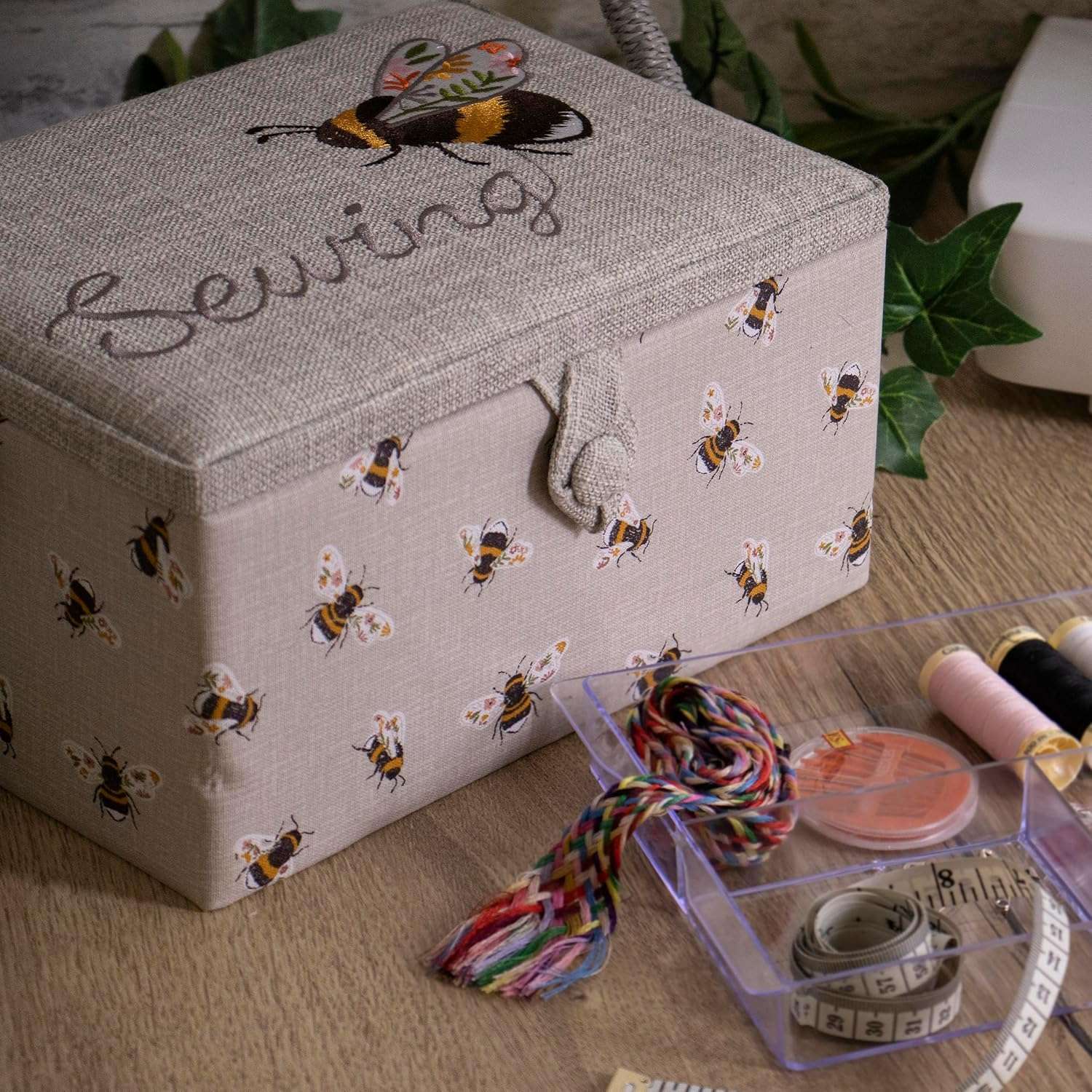 Hobby Gift Exclusive Medium Sewing Craft Hobby Storage Box, Accessories Tray Pin Cushion Pocket PVC Handle Embroidered Lid 18.5 x 25.5 x 14.5cm, Embroidered Sewing Bee - 7