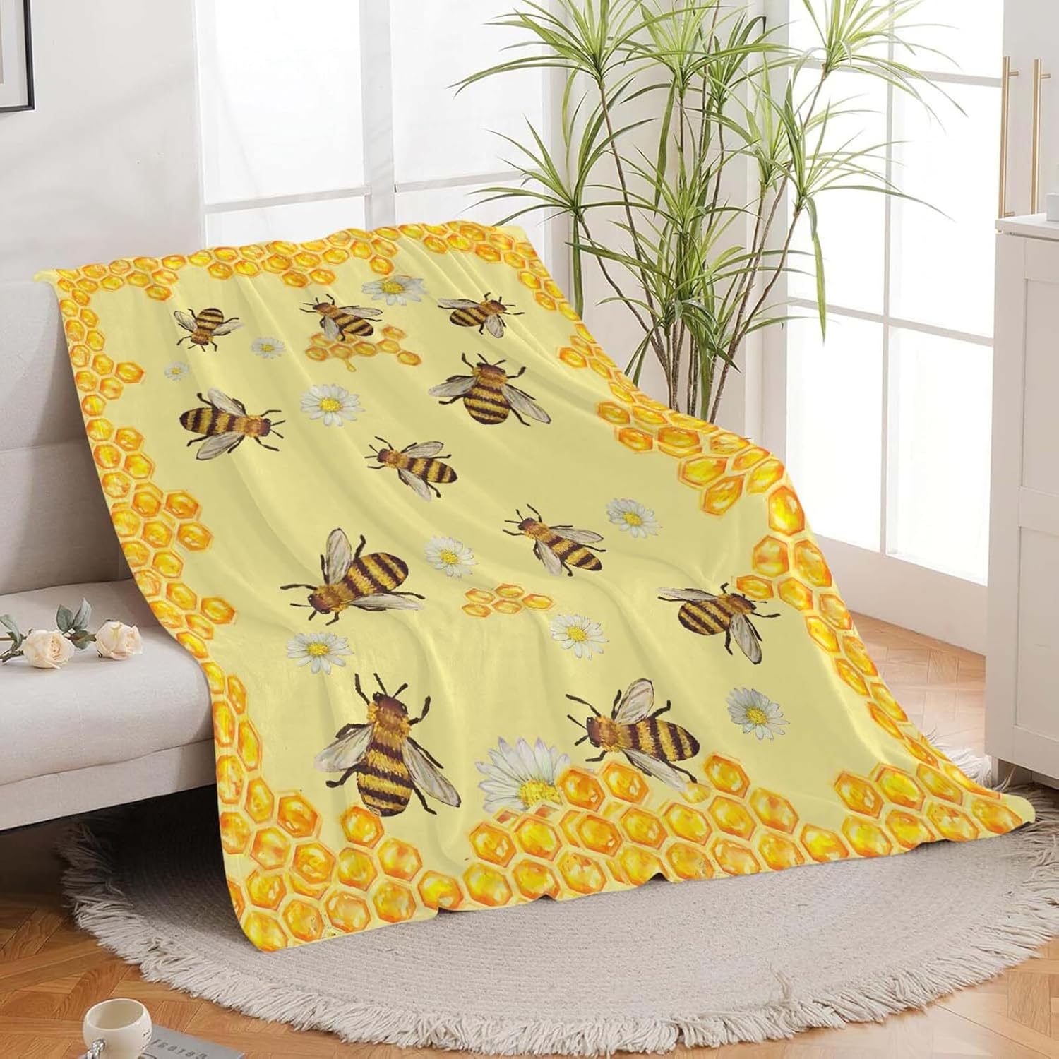 Bee Throw Blanket Bee Stuff Gifts for Kids Girls Boys Adults Women Man Soft Cozy Warm Plush Fluffy Fuzzy Fleece Blanket Decor 40X50 - 5