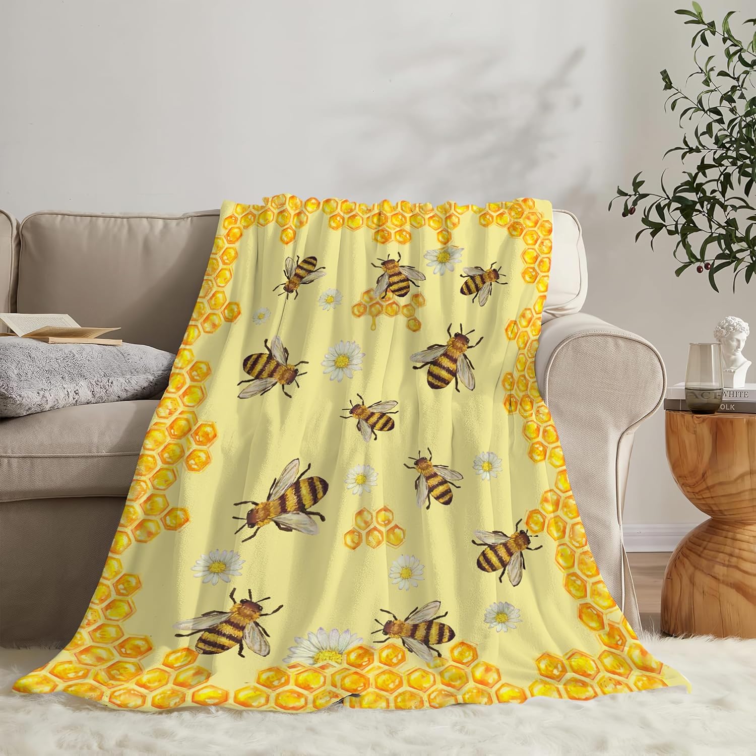 Bee Throw Blanket Bee Stuff Gifts for Kids Girls Boys Adults Women Man Soft Cozy Warm Plush Fluffy Fuzzy Fleece Blanket Decor 40X50 - 9